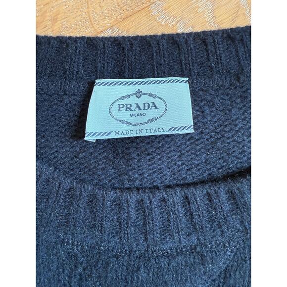 Women's 44 (8) Cashmere wool Prada logo crew-neck sweater Navy L Spellout knit - Picture 3 of 12